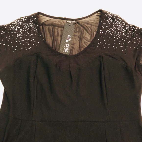 Dress - Picture 1 of 1